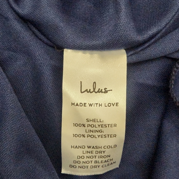 SOLD NWT Lulu’s blue and floral skater dress size medium - Picture 5 of 11